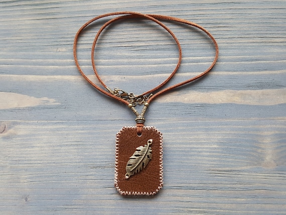 Bronze Feather Pendant Necklace, Leather Boho Necklace, Bohemian Necklace, Leather Boho Jewelry, Handmade Genuine Leather Necklace.