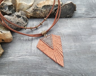 Brown leather necklace. Tribal necklace. Boho necklace. Bohemian necklace. Hippie necklace. Leather choker. Boho choker. Tribal choker.