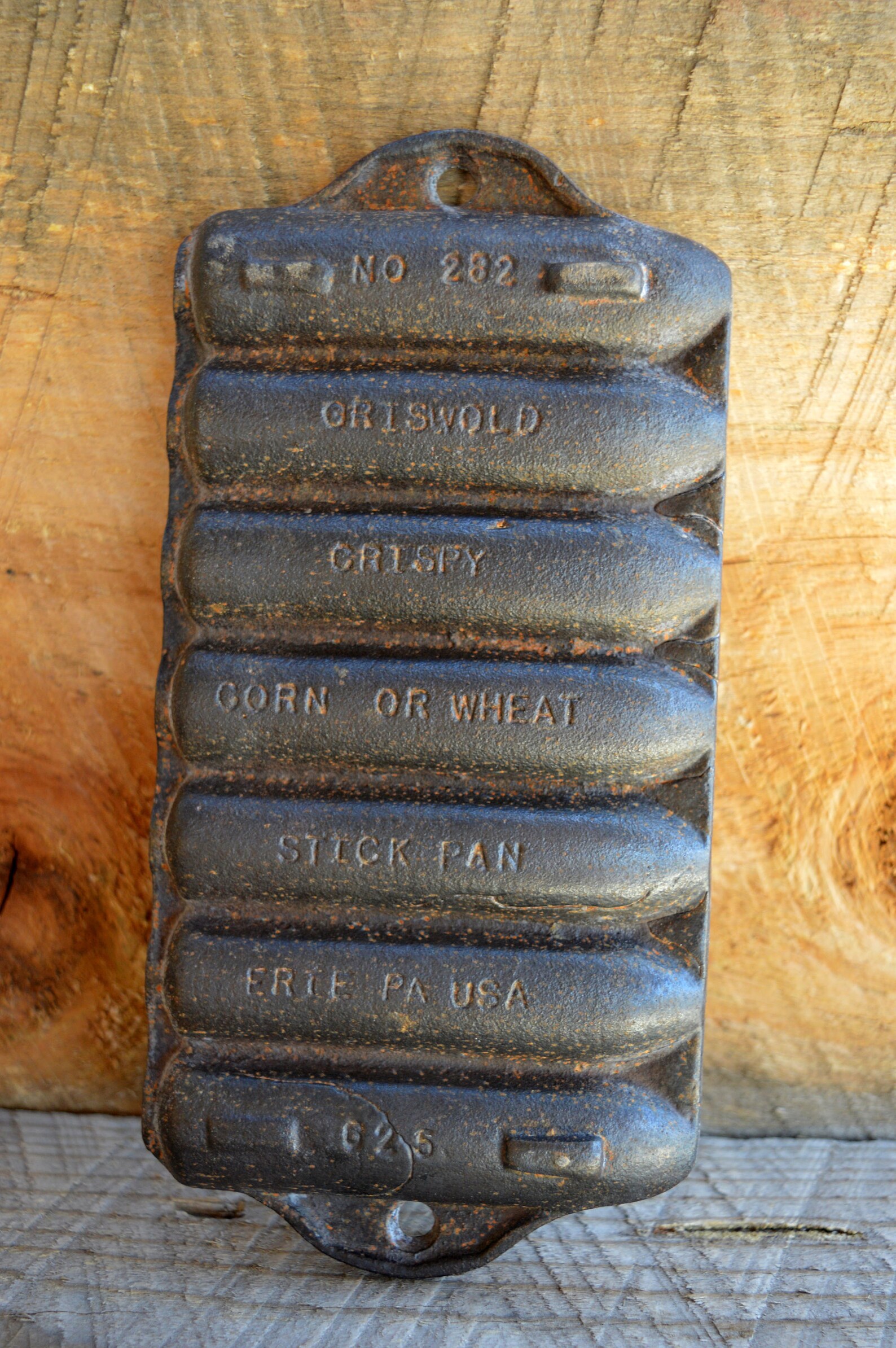 Antique Vintage GRISWOLD 282 Cast Iron Crispy Corn Wheat