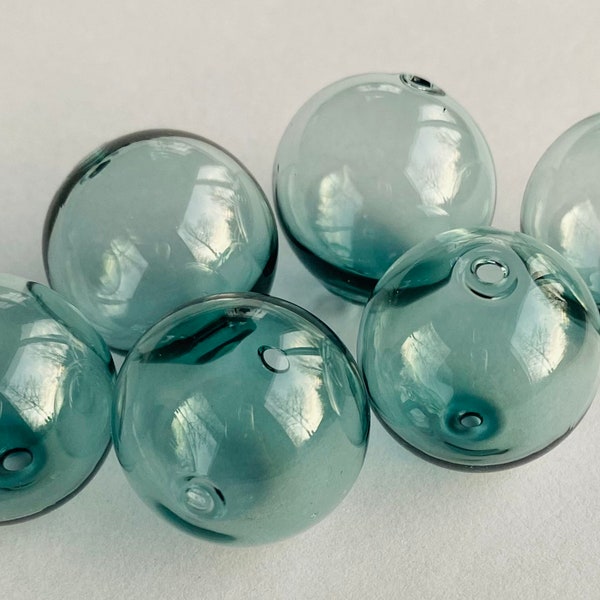 Nouveau ! Bulles de verre creuses soufflées à la main, perles bleu denim de 20 mm. Lot de 6