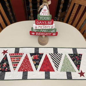 Quilted Handmade Christmas Tree Table Runner, Dining Table Holiday Topper, Nutcracker Mittens Santa, Sofa Coffee Table Decor, Winter Runner