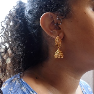 Jhumka Earrings, Choti Gold Jhumka  / Jhumki Earrings, Small Jhumka