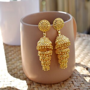 Step jhumka sale gold