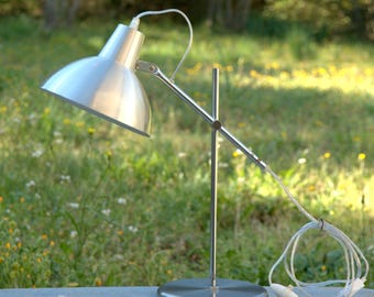 Vintage 1970 desk lamp   NO SHIPPING USA