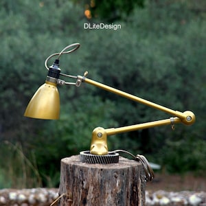 Lumina workshop lamp, 1950s French industrial design.  NO SHIPPING USA