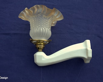 Authentic porcelain wall lamp.  Vintage Art Deco 1930. NO SHIPPING USA