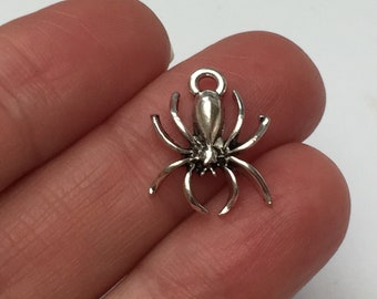 8 Spider charms antique silver tone HC137