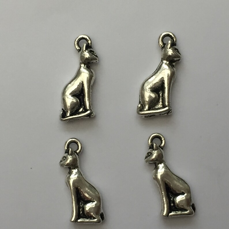 BULK 25 Cat Charms Antique Silver BCAT10