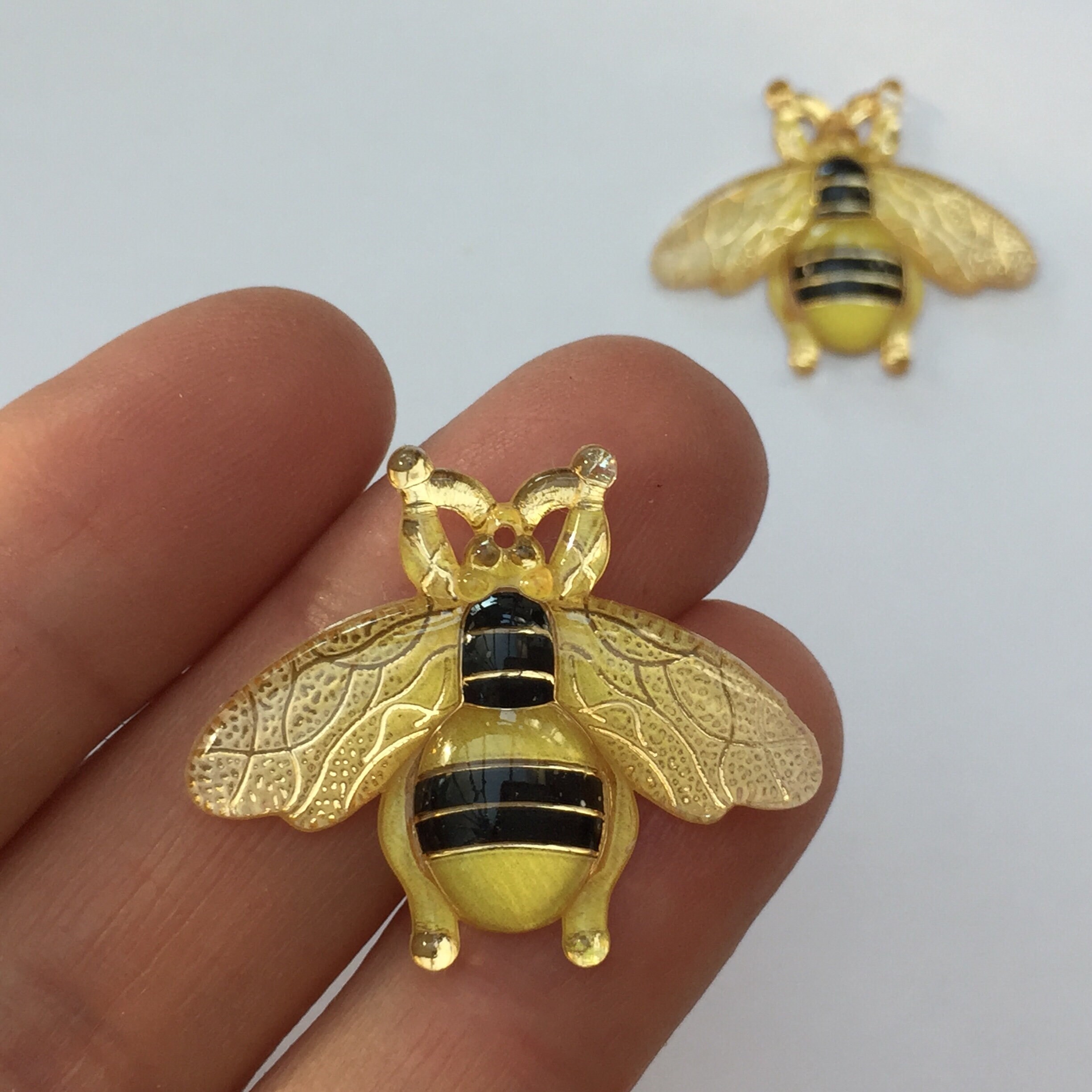 10 or 30 Bee Charms Yellow & Black Transparent Acrylic GC056 10 or 30 Bee Charms Yellow & Black Transparent Acrylic GC056