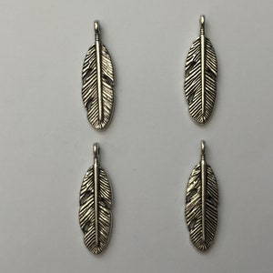 8 or 50 Feather Charms Antique Silver Tone FEA01 image 3