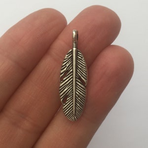 8 or 50 Feather Charms Antique Silver Tone FEA01 image 1