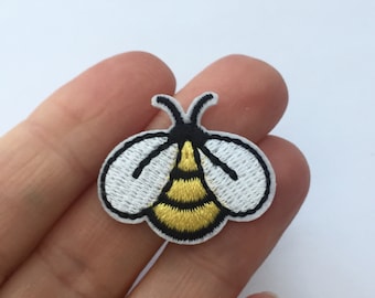 1 Bumble Bee Embroidery Cloth Iron/Sew on Patch P3