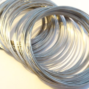 200 Loops Memory Wire 65mm-70mm Silver Tone FD1342 image 3