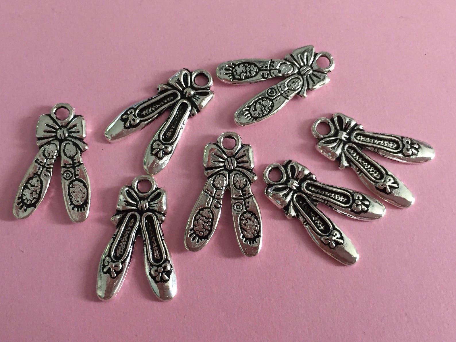 10 ballet shoe charms antique silver tone shoe12