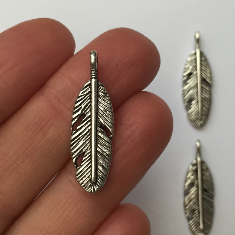 8 or 50 Feather Charms Antique Silver Tone FEA01 image 4