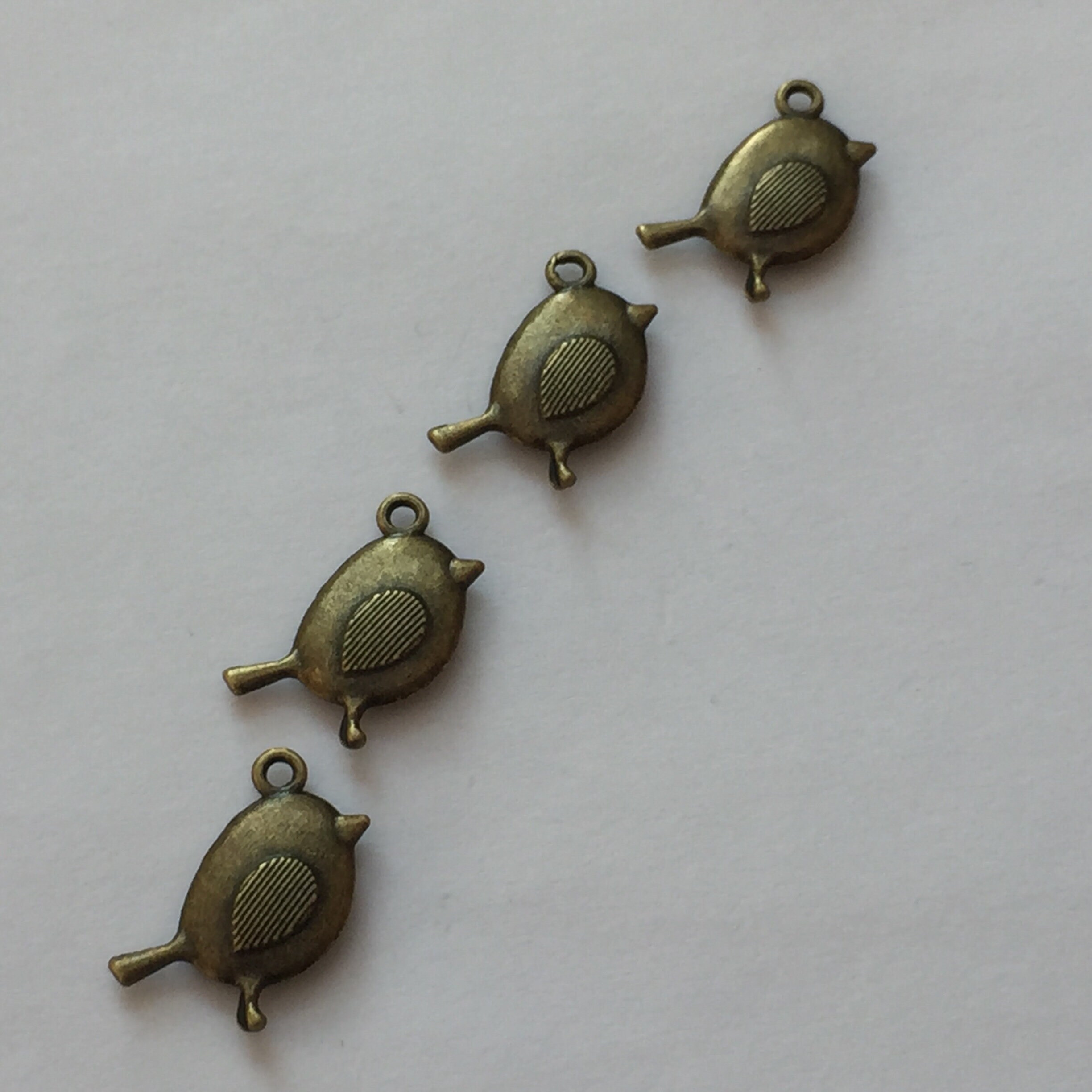 5 Robin Charms Antique Bronze - XMS402 - Etsy