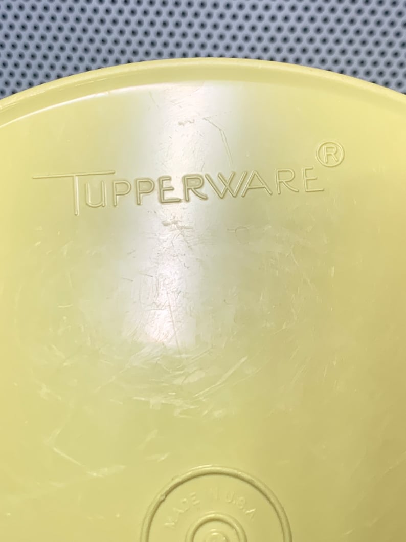 Tupperware Bottom Tupperware 1204 Canister Set Yellow - Etsy