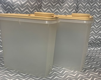 Tupperware Beige Cereal Keepers Medium
