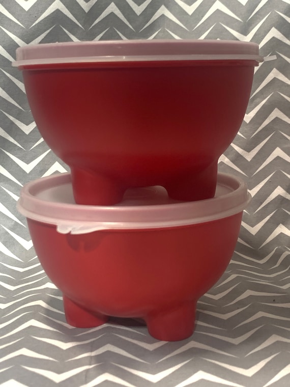 Tupperware Salsa Bowls W/lids 