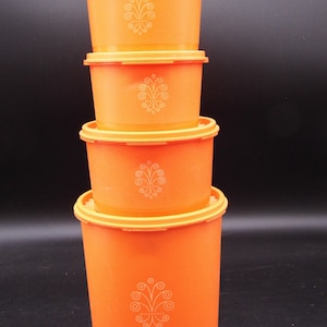 Tupperware Canister Set Orange (4)