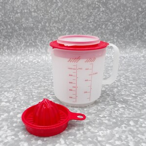 Tupperware Mix N Stor Plus Pitcher Juicer