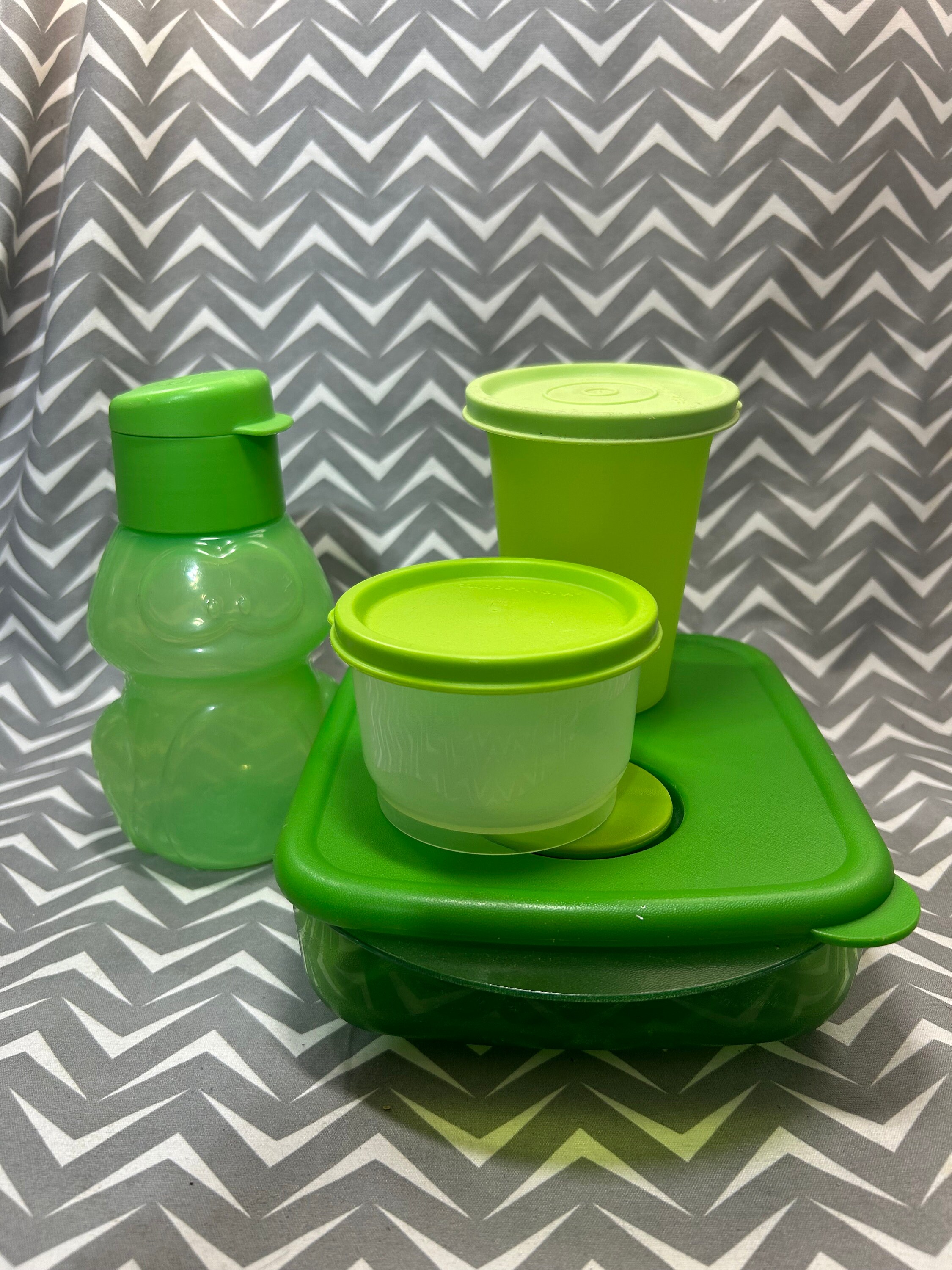 Tupperware Green Lunch Set