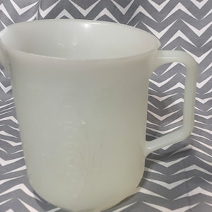 Tupperware Original Millionaire 2 Cup Measuring Cup