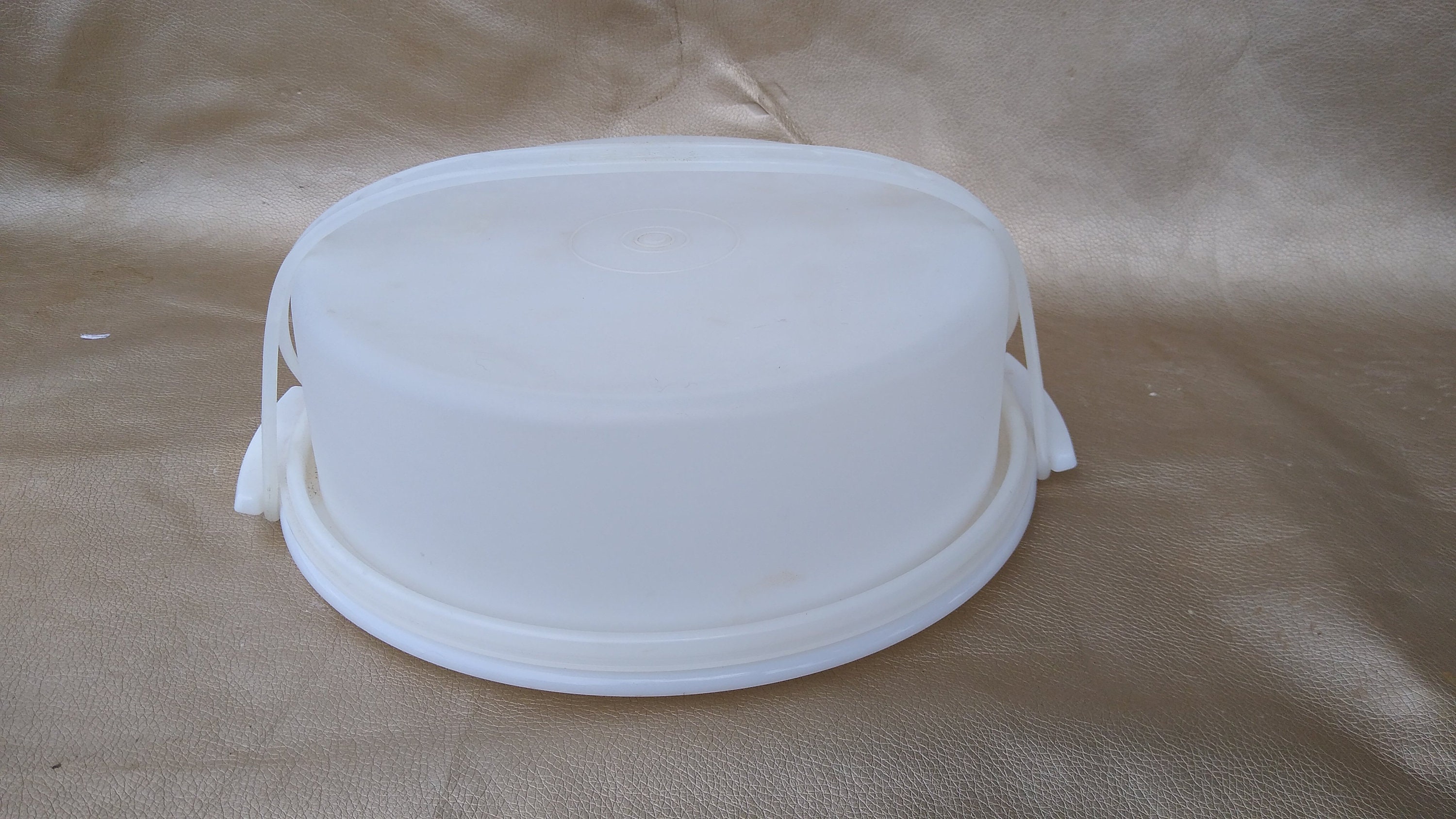 Tupperware Pie Cake Cookie Carrier W Strap 