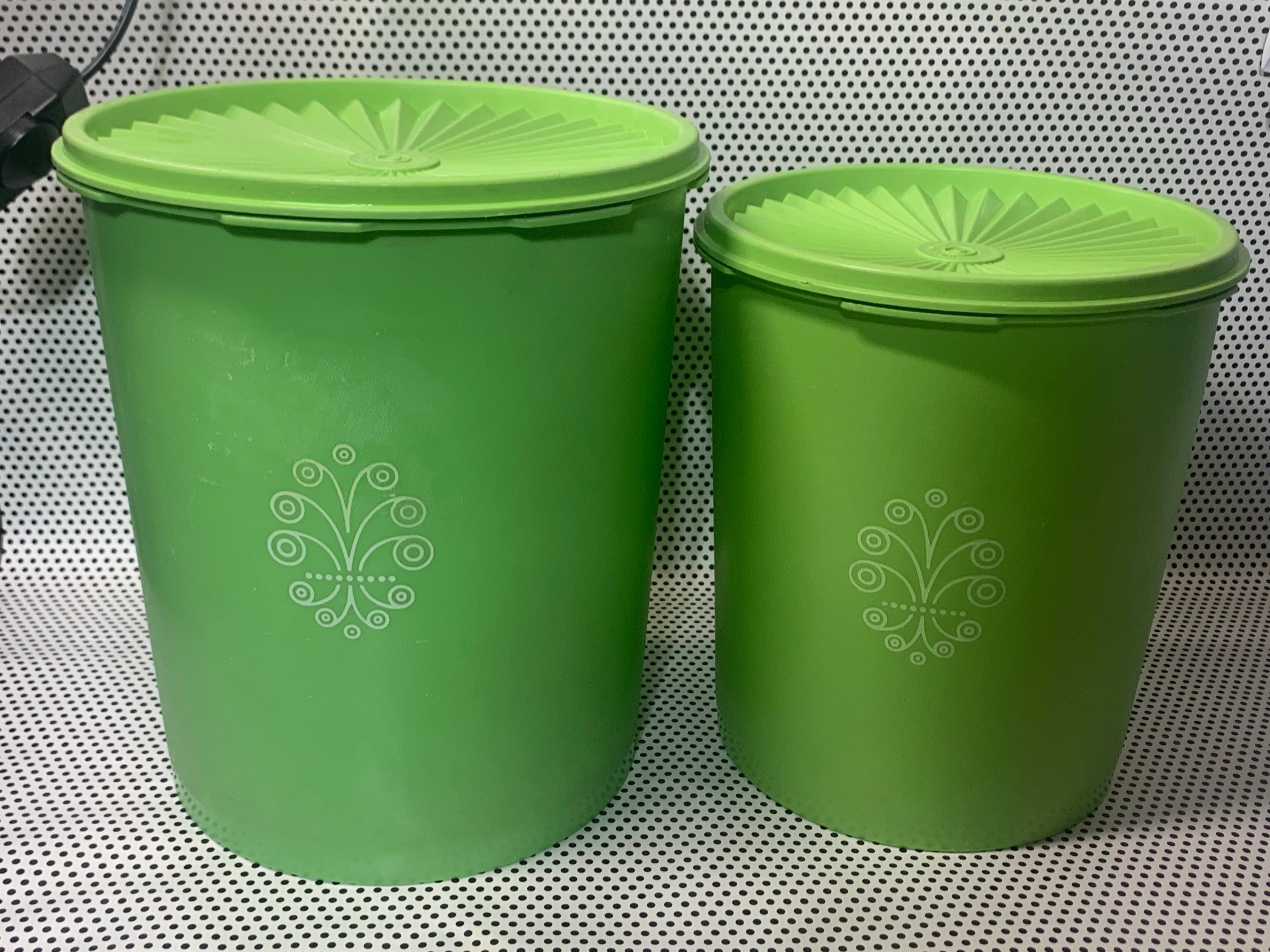 Tupperware Set of 2 Sheer Small Canister Scoops with Handles