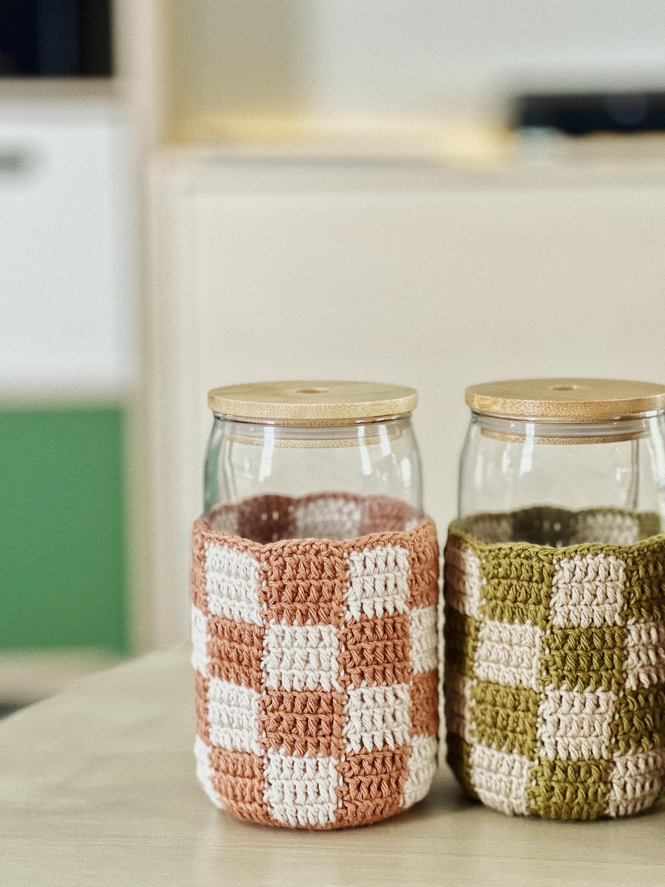 Crochet Checkered Mason Jar Coozie Pattern OR Glass Jar Checkered Coozie Pattern