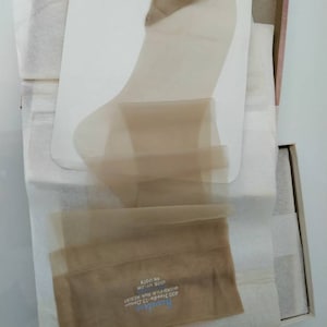 Lot Of 6 Pairs Fabulous Vintage RHT Nylon Stockings