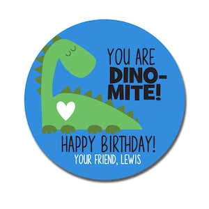 Pegatinas de cumpleaños de dinosaurios, pegatinas personalizadas de bolsas de regalo de cumpleaños para niño o niña, pegatinas de cumpleaños para niños Dino-Mite