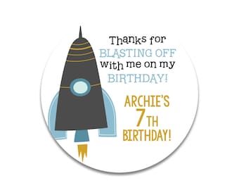 Raketschip BIrthday Sticker, Jongens gepersonaliseerde verjaardag Favor Tag, Outer Space thema Verjaardag, Gunst Goodie Bag Stickers, Ruimteschip