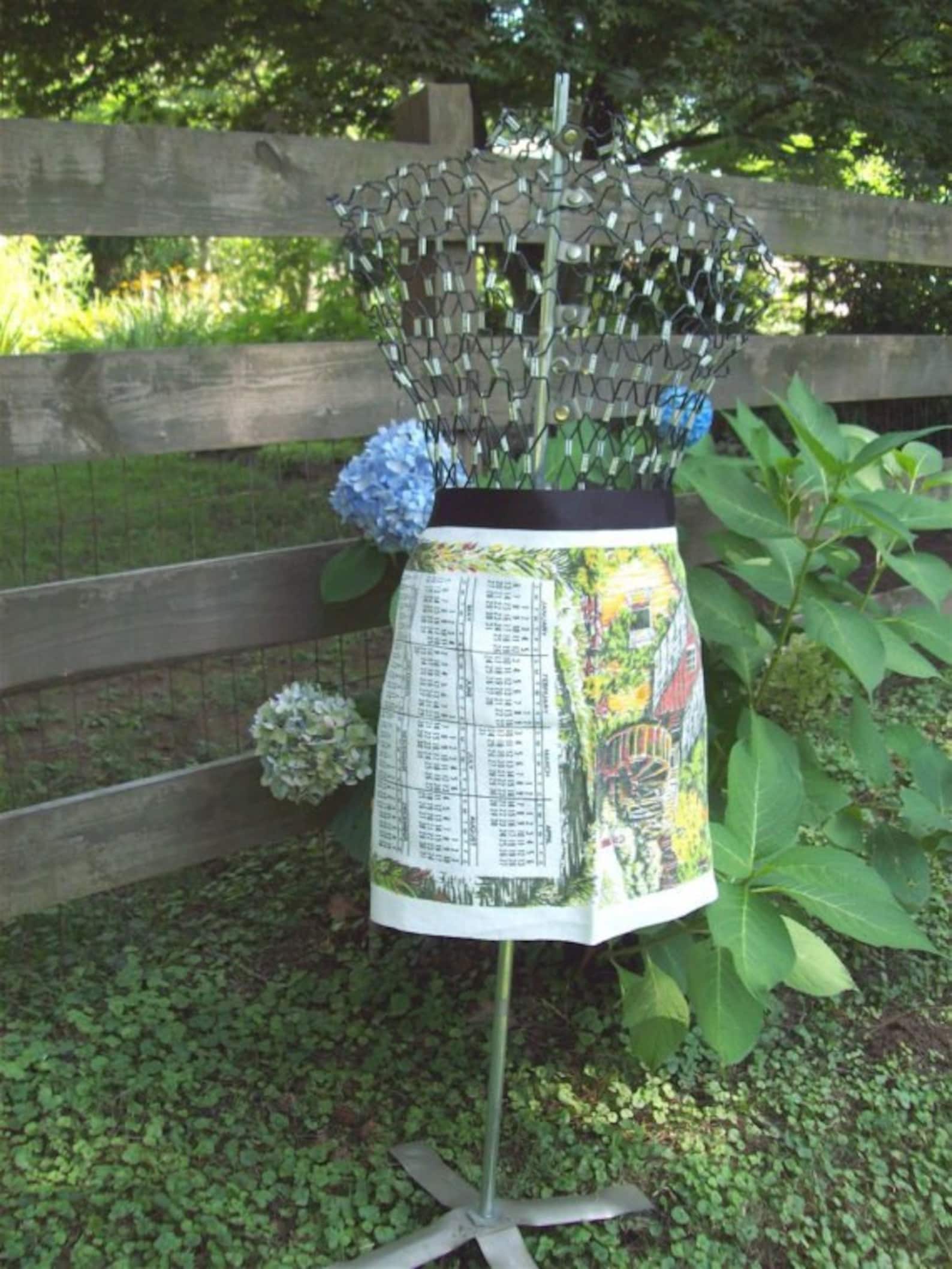 1974 Old Mill Calendar Apron Upcycled Vintage Kitchen Linen Etsy