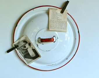 Red and White Enamelware Message Lid - Kitchen Decor - Display Lid and Clips