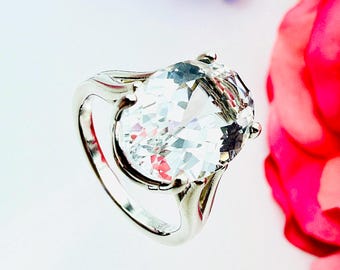 Large Oval White Topaz Ring: Sterling Silver, 14x10mm Gemstone