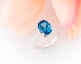 London Blue Topaz Sterling Silver Ring, Oval Gemstone