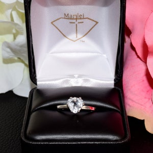 Gem Treasures 2.75ctw Trillion Cut White Topaz 5-Stone Ring