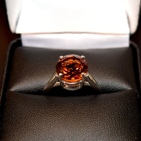 Fine Quality Madeira Citrine Gemstone Ring. 10mm round orange red gemstone. 3.55ctw, premium silver ring. Case and gift box. Select size.