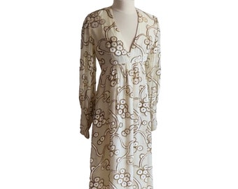 Vintage 1970’s Bohemian Style dress in a beautiful Champagne Color, Velvet Floral print , Full Bloused Sleeves, Silk dress, special occasion