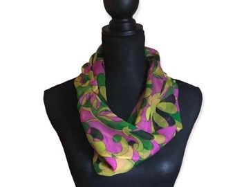 Vintage 1960's mod scarf, smoke ring style, old store stock, pink paisley