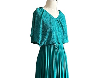 Vintage 1970’s Teal Green dress with Bow accent, Party Dress