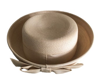 Vintage 1960’s Cream Straw Hat with bow accent , spring hat