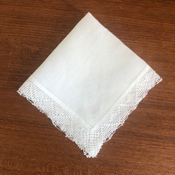 Vintage White Lace Handkerchief Set,  wedding acc… - image 7