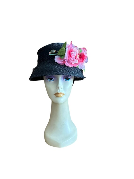 Vintage 1950’s Straw Hat with Pink Floral Accent,… - image 1