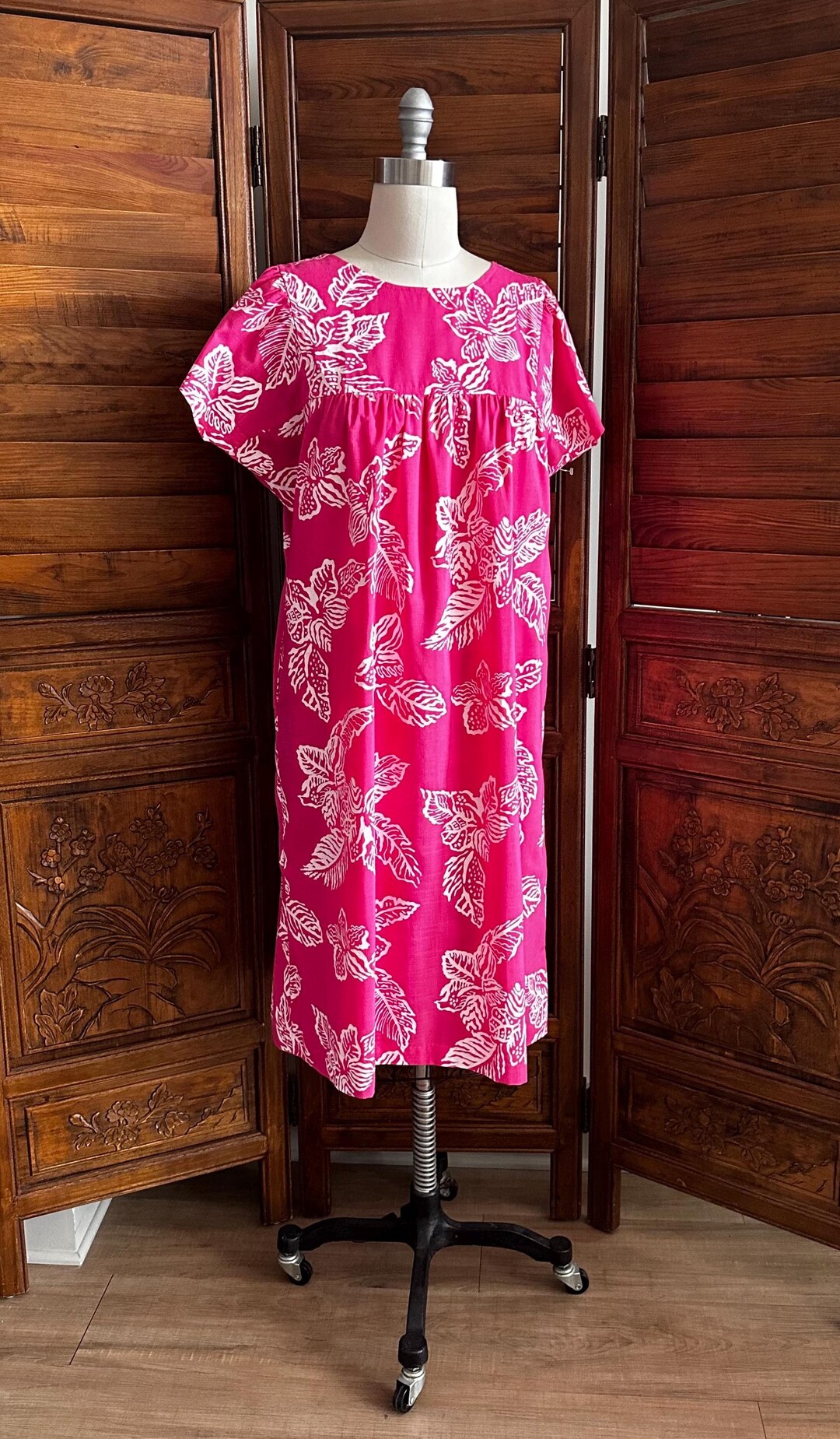 Vintage Pink Floral Muu Muu Dress: 70s Tropical Rayon Blend - Etsy