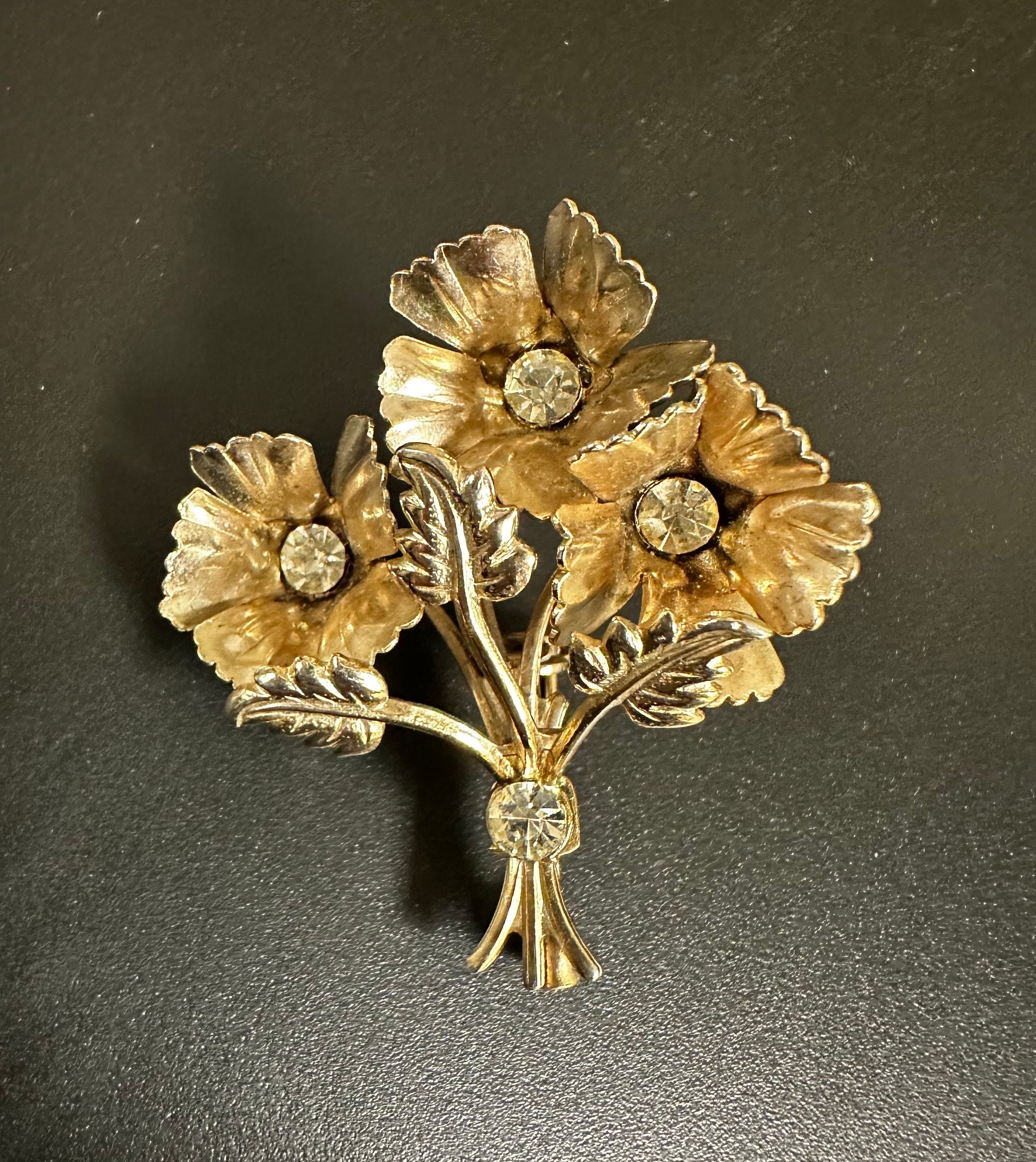 Vintage 1950's Flower Brooch, Gold Tone With Rhinestones - Etsy
