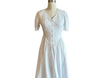 Vintage White Cotton Dress, Embroidered, 1980’s Dress, Princess Waist, Summer Dress