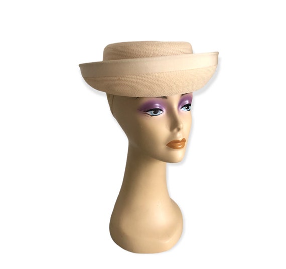 Vintage 1960’s Cream Straw Hat with bow accent , … - image 3