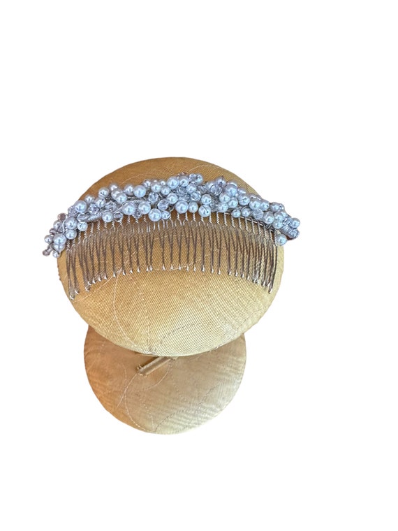 Vintage pearl beaded hair comb